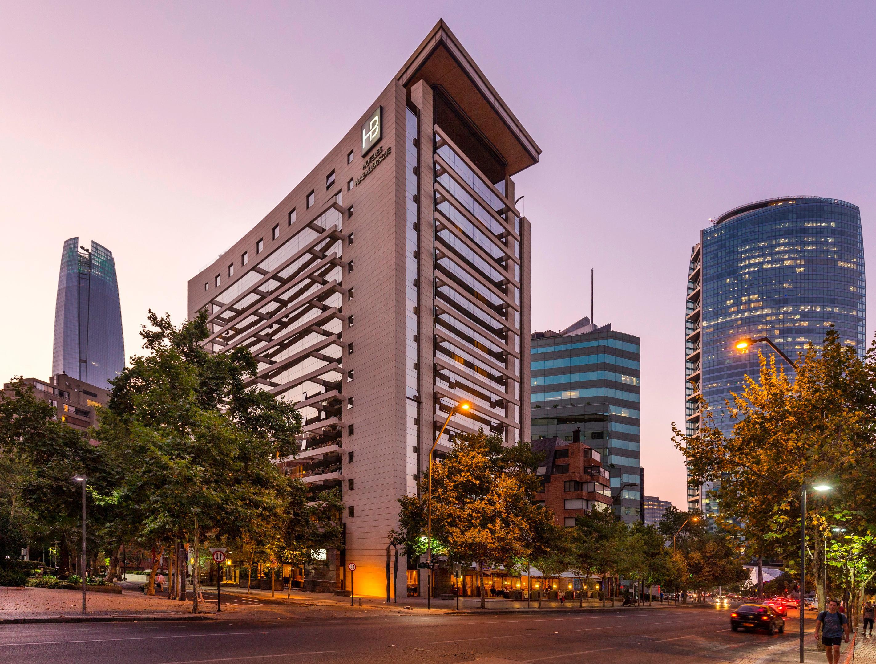 Plaza El Bosque Ebro Hotel Сантяго Екстериор снимка The hotel in 2016
