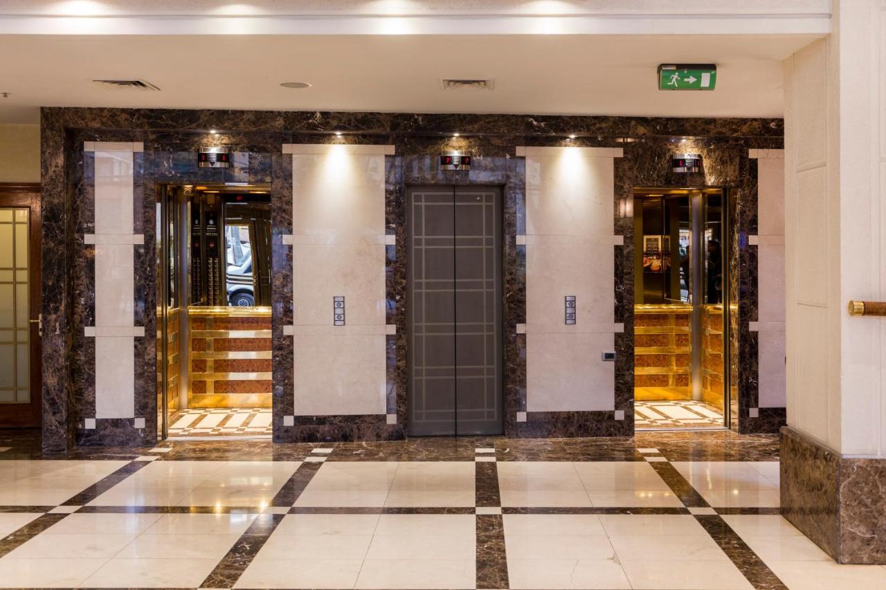 Plaza El Bosque Ebro Hotel Сантяго Екстериор снимка Elevators at the hotel